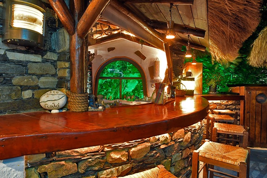 sto-gialo-bar-.jpg