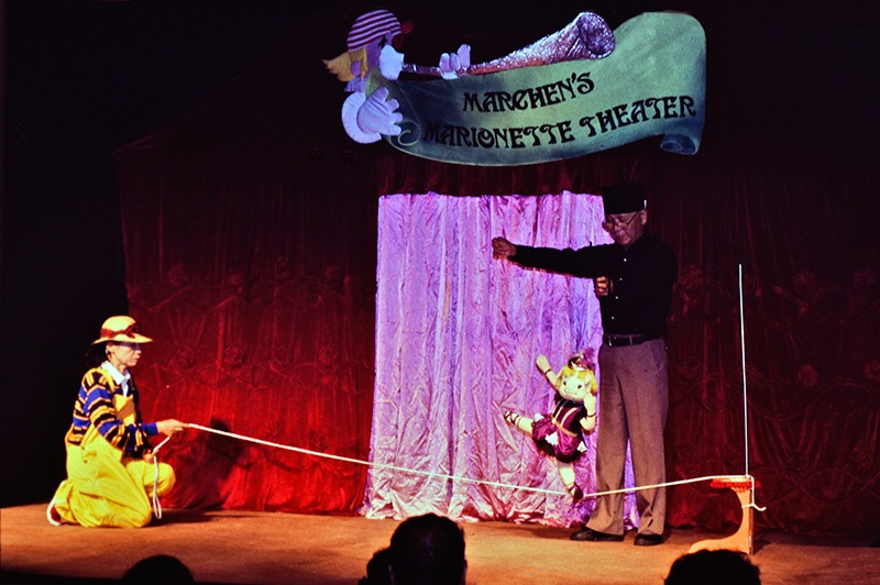 MARCHEN'S-THEATRE-web.jpg
