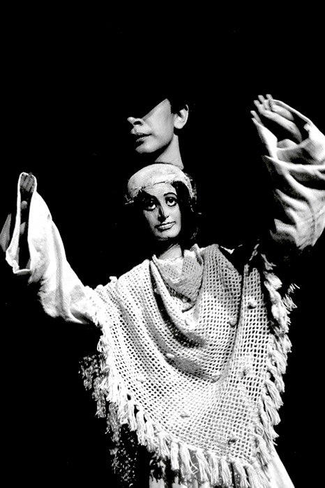 MULAT--university-Theatre-of-Philippines-web.jpg