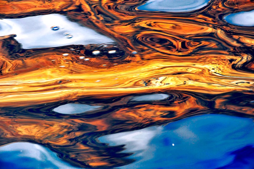 25_reflections-web-LSak.jpg