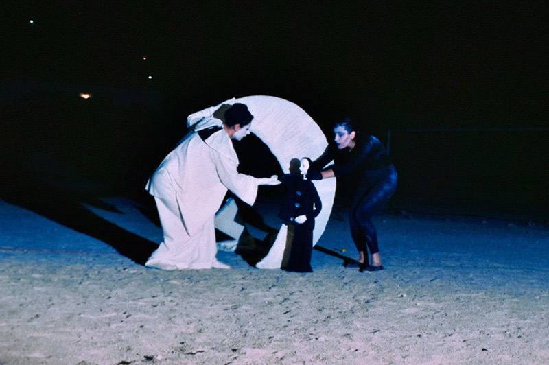 02_Hydra---international-puppets-theatre-web.jpg